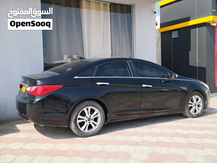 Hyundai Sonata 2012 photo 2