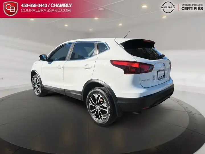 Nissan Qashqai 2017 photo 4