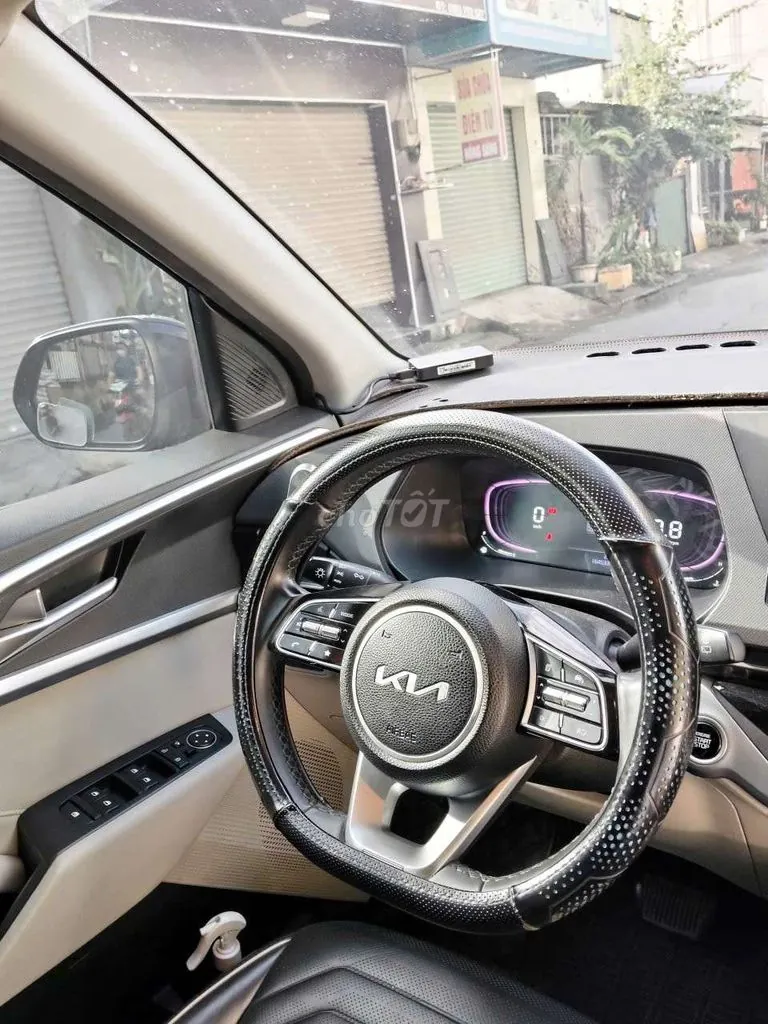 Kia Carens 2023 photo 5