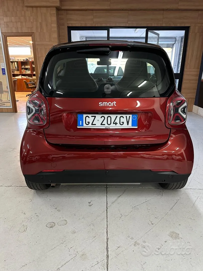 Smart Fortwo 2019 photo 5