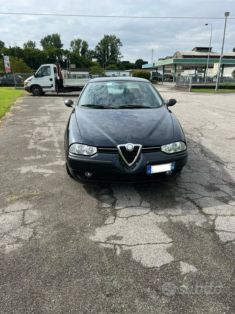 Alfa Romeo 156