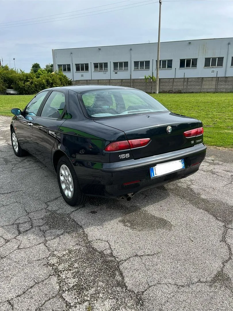 Alfa Romeo 156 2001 photo 2