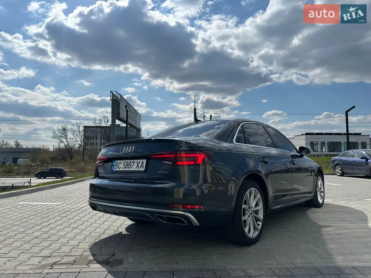 Audi A4 2019 photo 5