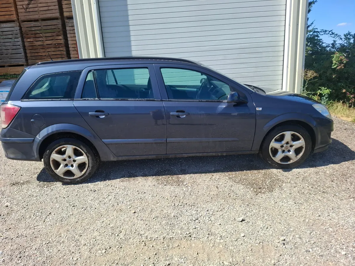 Opel Astra 2007 photo 2