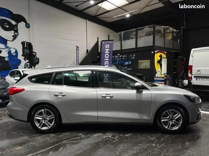 Ford Focus 2021 photo 4