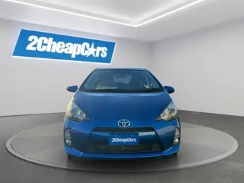 Toyota Aqua 2013 photo 3