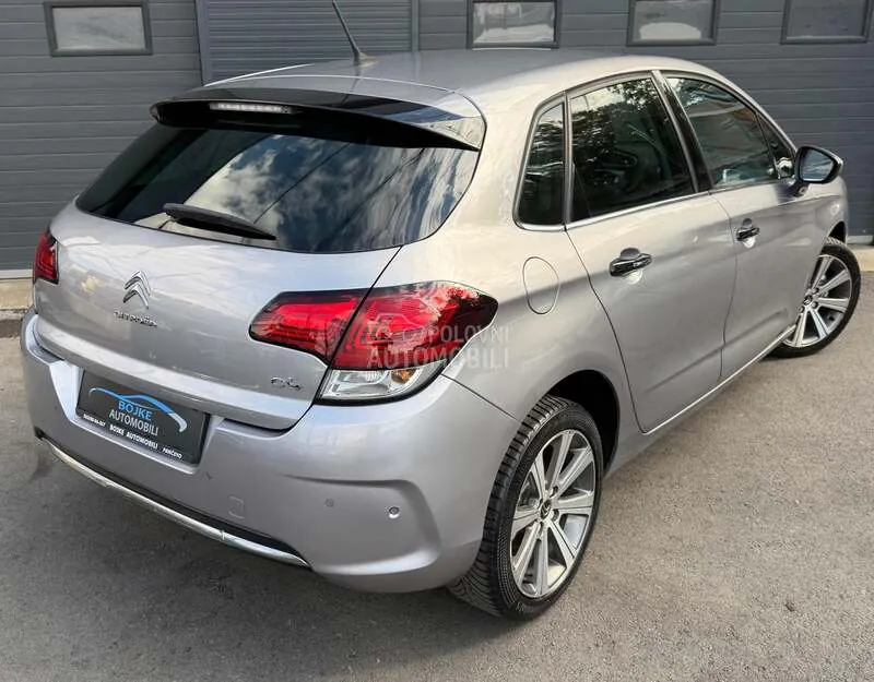 Citroen C4 2017 photo 2