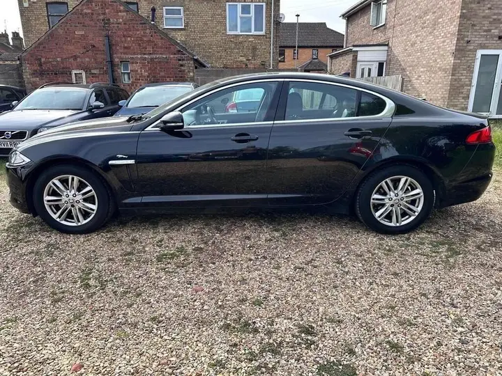 Jaguar Xf 2013 photo 5