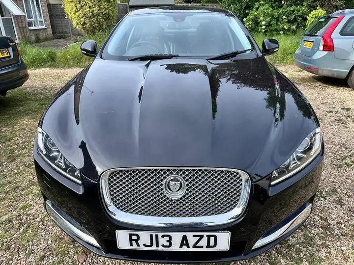 Jaguar Xf 2013 photo 3