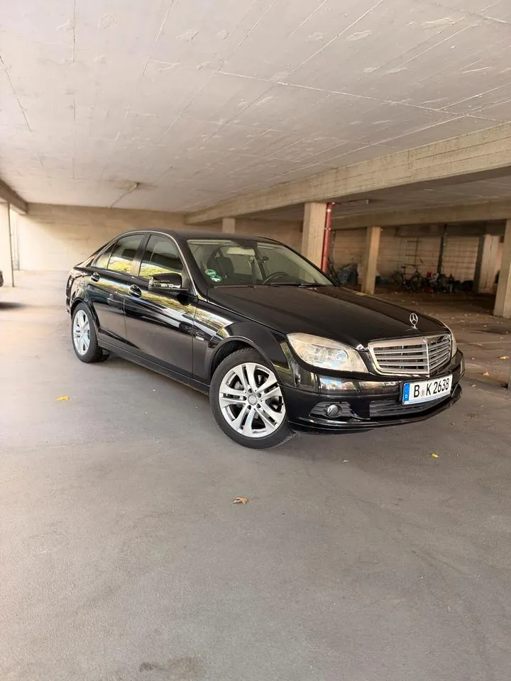 Mercedes-Benz C180
