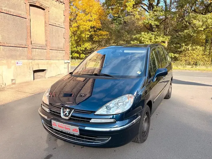 Peugeot 807