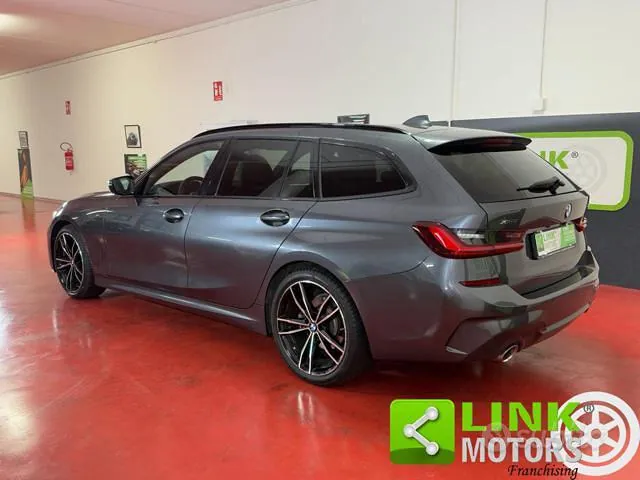 BMW 3 Series 2022 photo 4