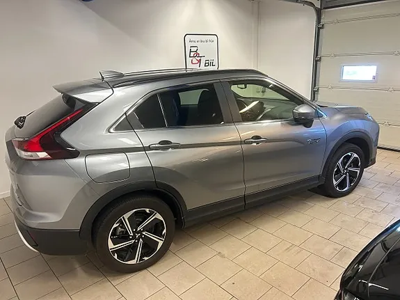 Mitsubishi Eclipse Cross 2023 photo 2