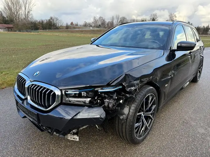 BMW 530I