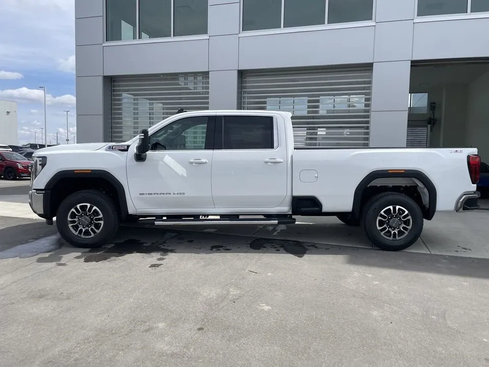 GMC Sierra 3500Hd 2026 photo 5