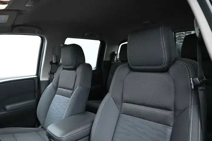 Nissan Frontier 2022 photo 4
