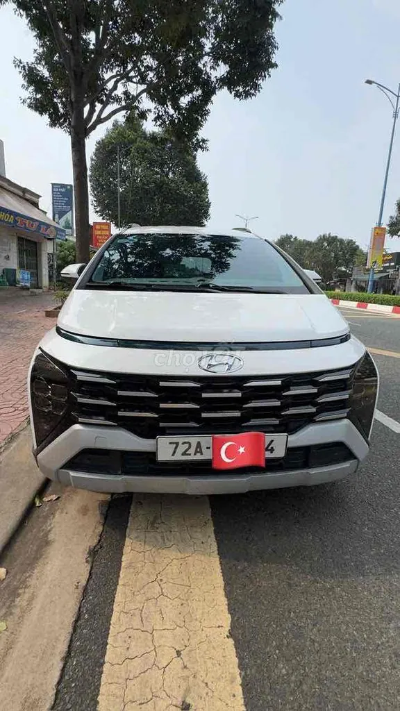Hyundai Stargazer