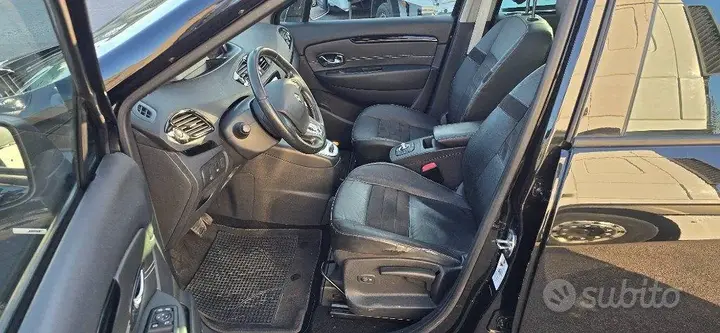 Renault Scenic 2015 photo 5