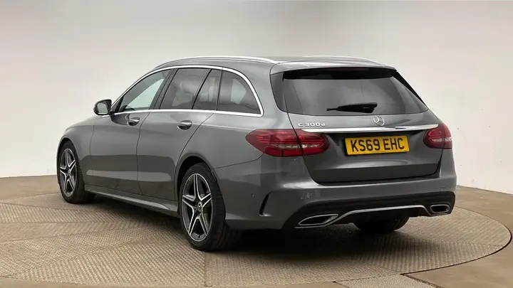 Mercedes-Benz C-Class 2019 photo 2