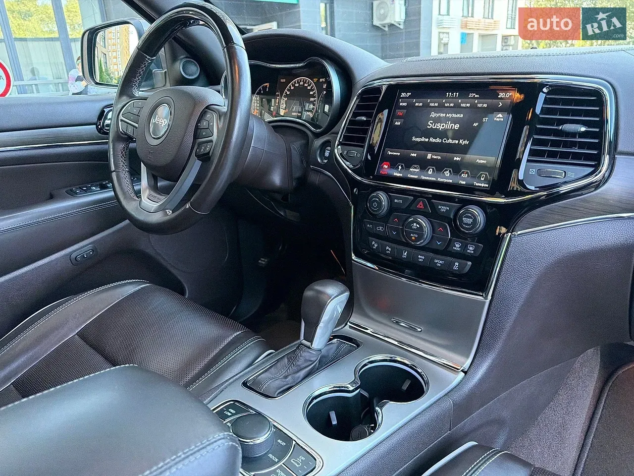 Jeep Grand Cherokee 2019 photo 3