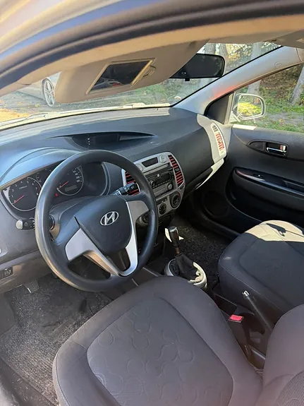 Hyundai I20 2010 photo 3