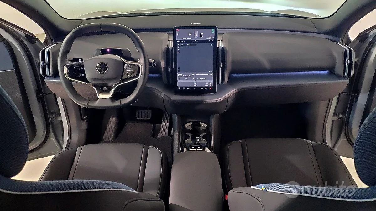 Volvo Ex30 2026 photo 2