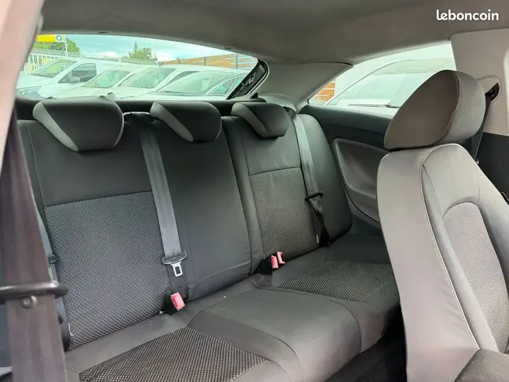 Seat Ibiza 2017 photo 4