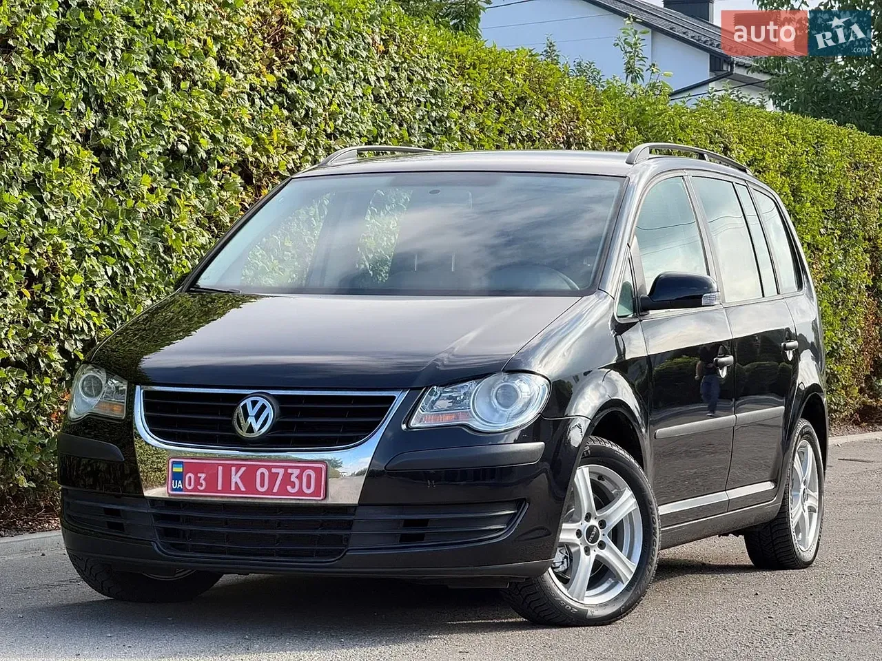 Volkswagen Touran 2009 photo 3