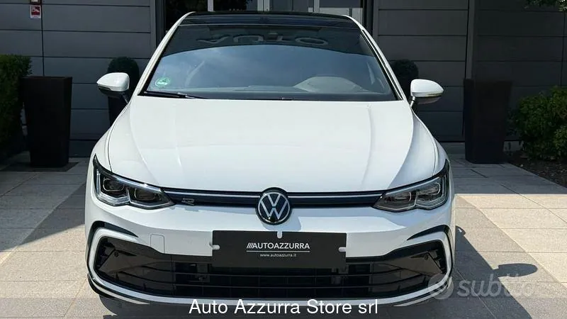 Volkswagen Golf 2024 photo 2