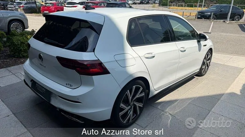 Volkswagen Golf 2024 photo 4