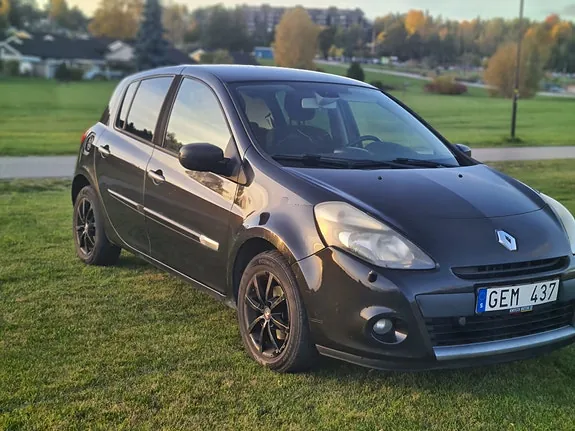 Renault Clio 2012 photo 3