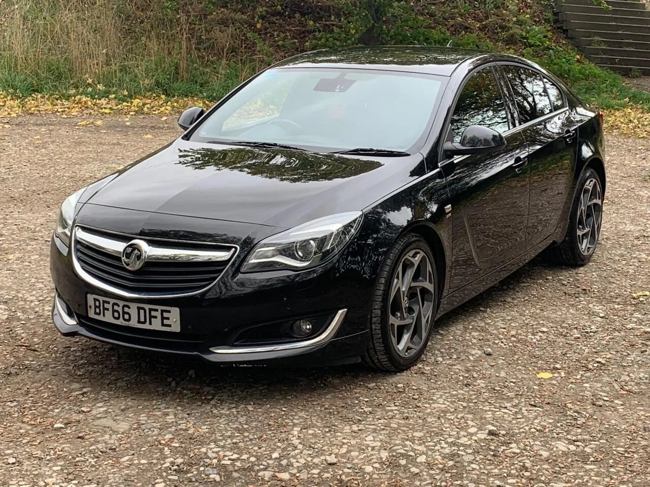 Vauxhall Insignia 2016 photo 2