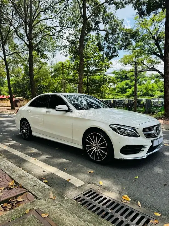 Mercedes-Benz C-Class 2018 photo 3