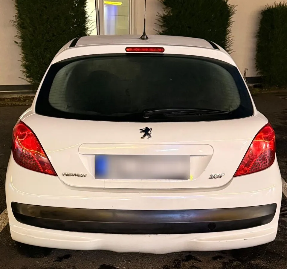 Peugeot 207