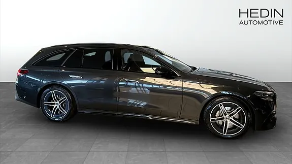 Mercedes-Benz E300 De 2026 photo 3