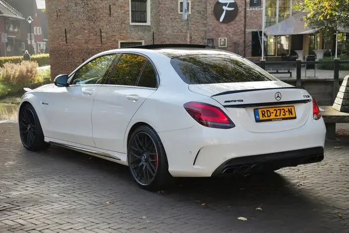 Mercedes-Benz C-Class 2016 photo 2