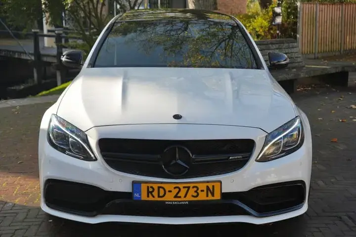Mercedes-Benz C-Class 2016 photo 3