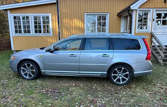 Volvo V70 2008 photo 2
