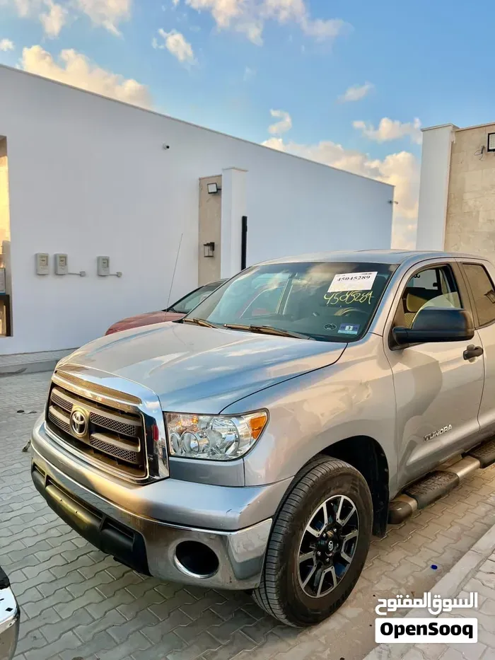 Toyota Tundra 2010 photo 3