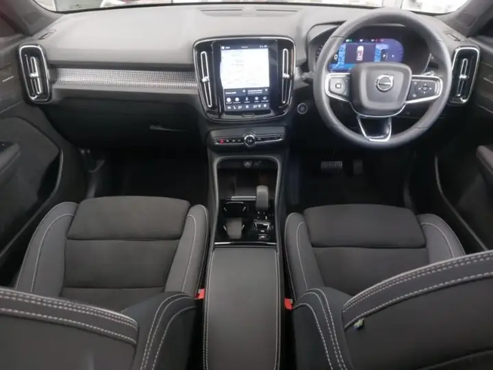 Volvo Xc40 2023 photo 3