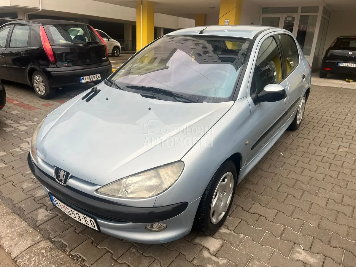 Peugeot 206 2001 photo 3