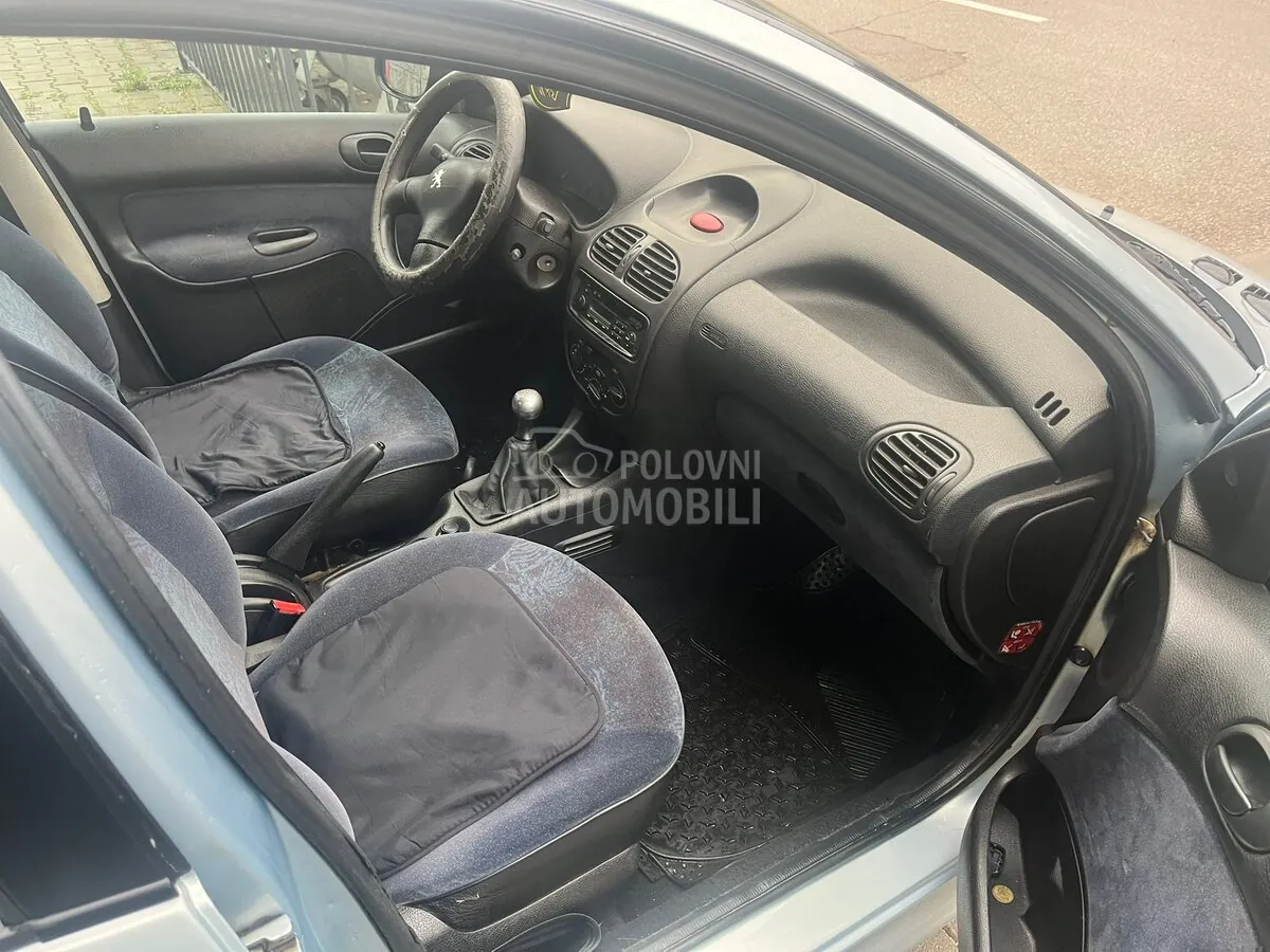 Peugeot 206 2001 photo 5