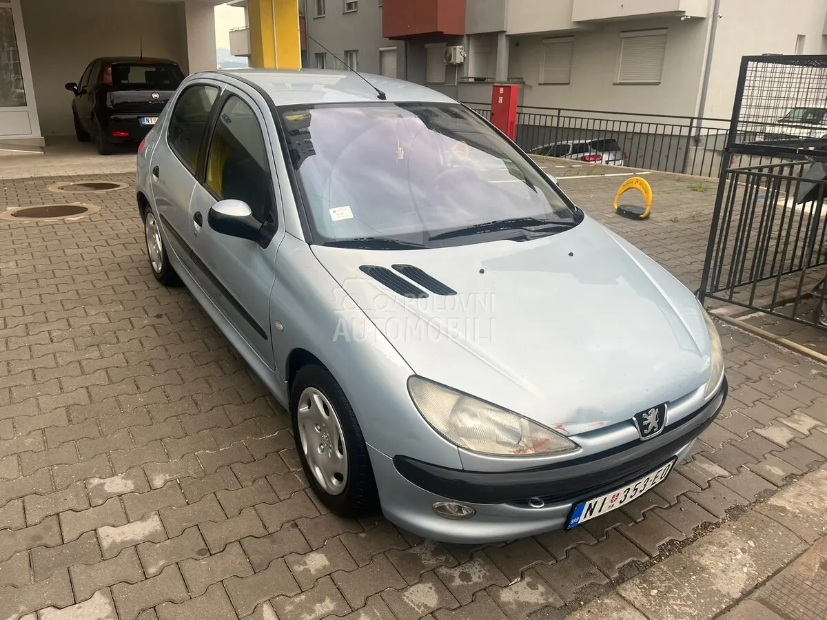 Peugeot 206 2001 photo 4