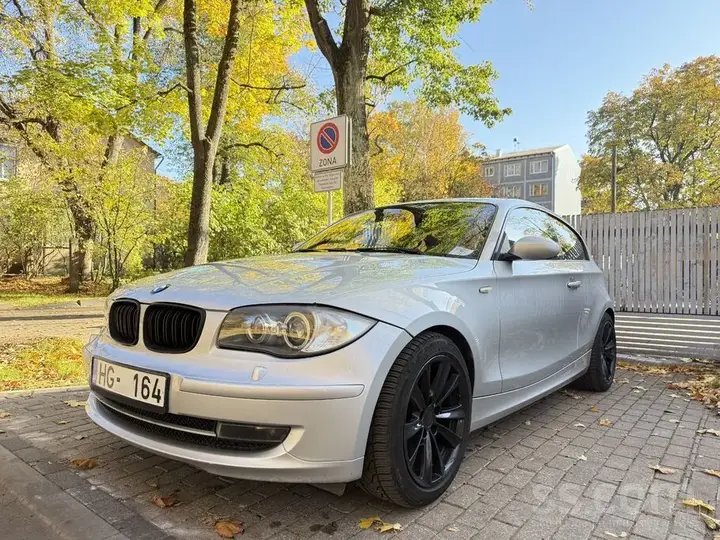 BMW 118D 2008 photo 4