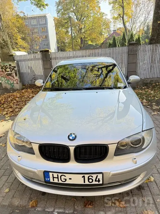 BMW 118D 2008 photo 2