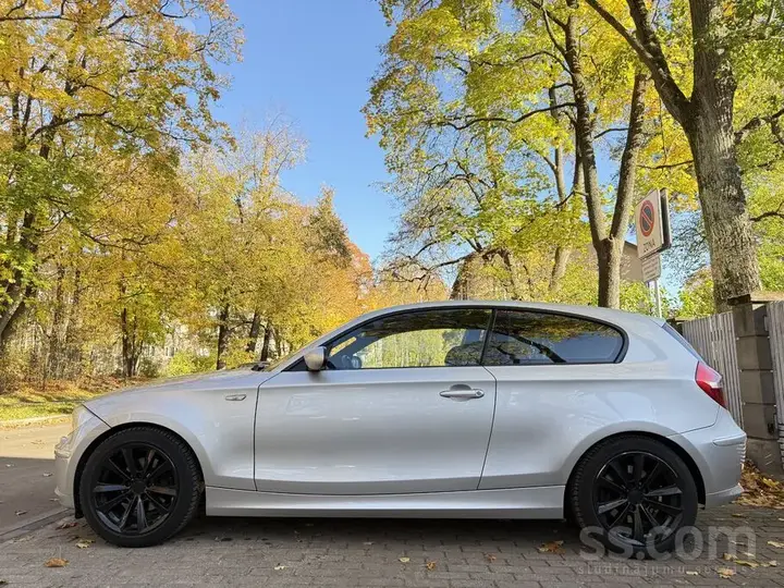 BMW 118D 2008 photo 5