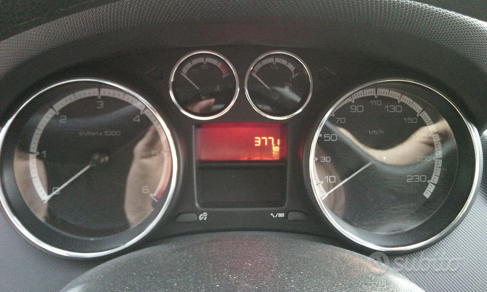 Peugeot 308 2011 photo 3