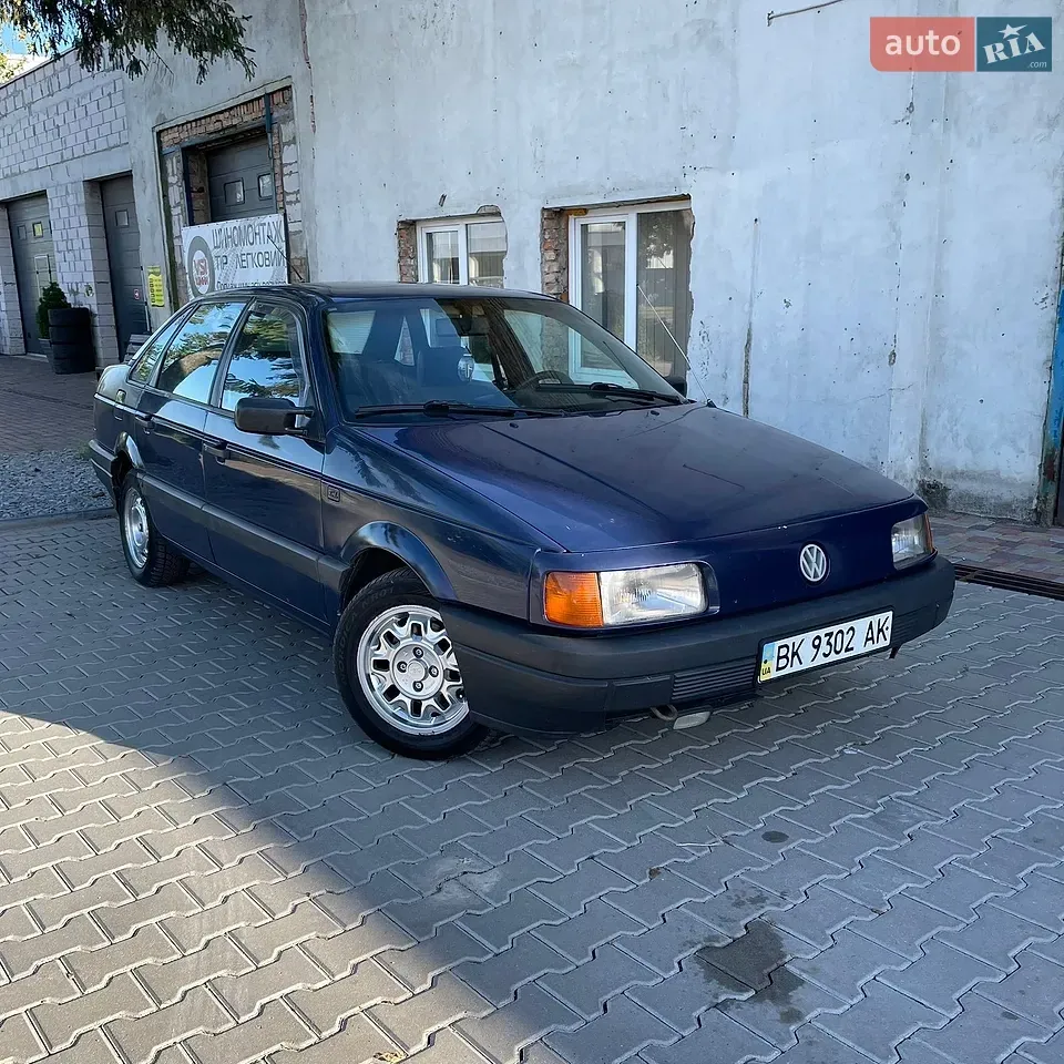 Volkswagen Passat 1991 photo 2