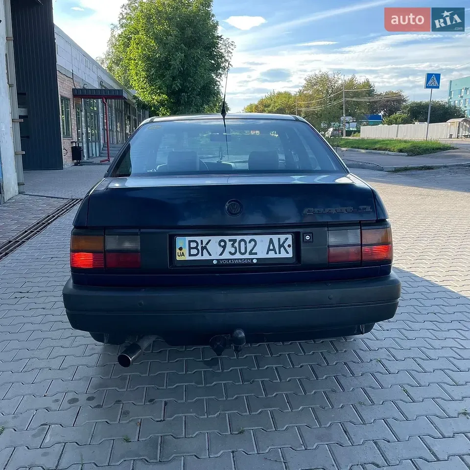 Volkswagen Passat 1991 photo 5