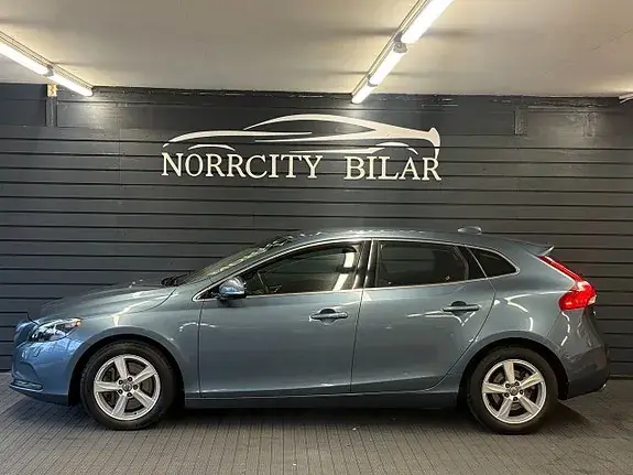 Volvo V40 2013 photo 2
